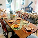 Bed & Breakfast D'hotes Le Chant Des Oiseaux - La Source De Nos Racines - Corps De Ferme Au Coeur Du Parc Naturel De L'avesnois 3*