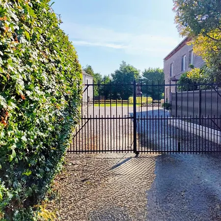 D'hôtes Le Chant Des Oiseaux à La Source De Nos Racines Alojamento de Acomodação e Pequeno-almoço