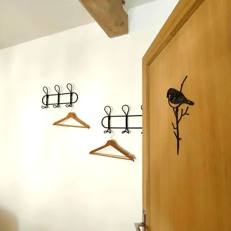 D'hôtes Le Chant Des Oiseaux à La Source De Nos Racines Alojamento de Acomodação e Pequeno-almoço 4*