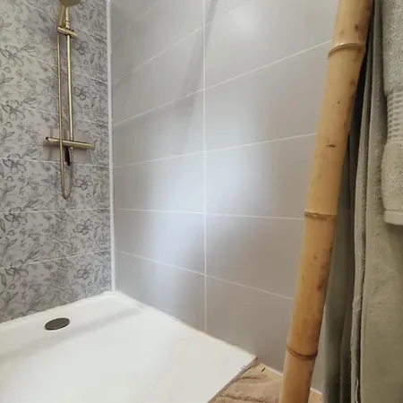 Bed & Breakfast D'hotes Le Chant Des Oiseaux - La Source De Nos Racines - Corps De Ferme Au Coeur Du Parc Naturel De L'avesnois