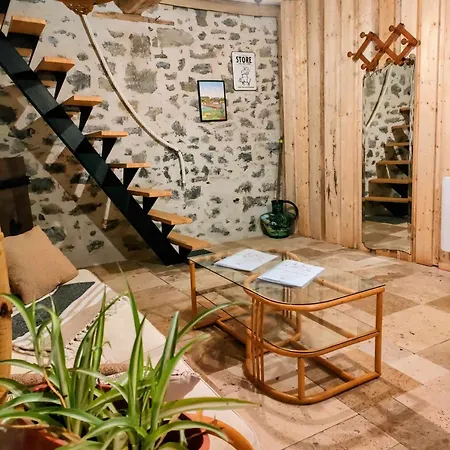 D'hotes Le Chant Des Oiseaux - La Source De Nos Racines - Corps De Ferme Au Coeur Du Parc Naturel De L'avesnois Beaufort (Nord)