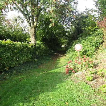 D'hotes Le Chant Des Oiseaux - La Source De Nos Racines - Corps De Ferme Au Coeur Du Parc Naturel De L'avesnois Beaufort (Nord)